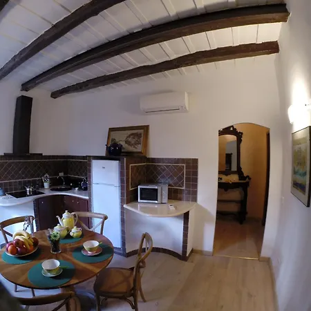 Pantheon Old Suite-3